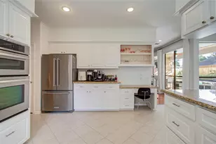 15835 N Barkers Landing Rd, Houston, TX 77079 - Photo 17