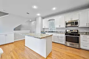 8676 Meadowcroft Dr, Houston, TX 77063 - Photo 17