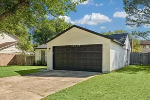 15223 McConn St, Houston, TX 77598 - Photo 3