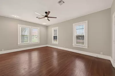 2508 6th Street, Bay City, TX 77414 - Photo 3