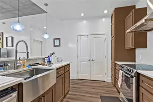 5925 Almeda Rd, Houston, TX 77004 - Photo 13