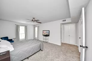 4641 Wild Indigo St, Houston, TX 77027 - Photo 17