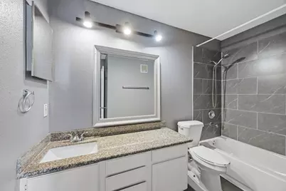 14550 Fonmeadow Drive #1200, Houston, TX 77035 - Photo 7