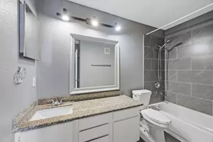 14550 Fonmeadow Dr, Houston, TX 77035 - Photo 7