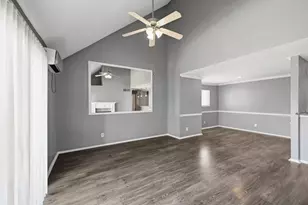 14550 Fonmeadow Dr, Houston, TX 77035 - Photo 11