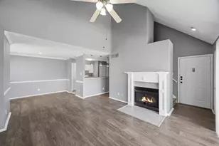 14550 Fonmeadow Dr, Houston, TX 77035 - Photo 13