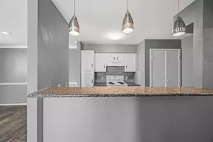 14550 Fonmeadow Dr, Houston, TX 77035 - Photo 17