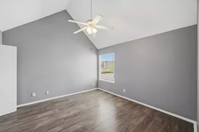 14550 Fonmeadow Drive #1200, Houston, TX 77035 - Photo 5