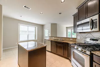202 Black Swan Place, Magnolia, TX 77354 - Photo 5