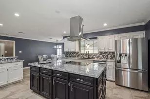 3838 Hansen Dr, Dickinson, TX 77539 - Photo 9