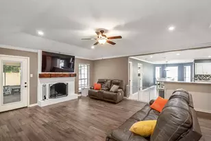 3838 Hansen Dr, Dickinson, TX 77539 - Photo 7