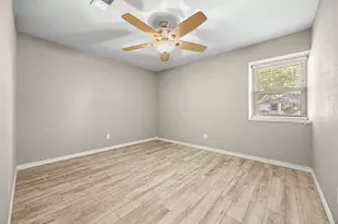 902 Ivy Ave, Deer Park, TX 77536 - Photo 19