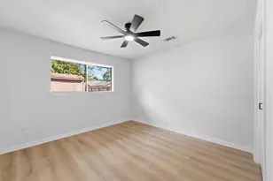 719 Cherry Valley Dr, Houston, TX 77336 - Photo 23