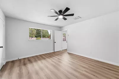 719 Cherry Valley Drive, Houston, TX 77336 - Photo 17
