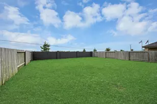 3521 Rockefeller Rd, Texas City, TX 77591 - Photo 5