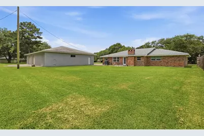 186 Poinsettia Street, Bridge City, TX 77611 - Photo 23