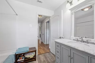 186 Poinsettia Street, Bridge City, TX 77611 - Photo 17