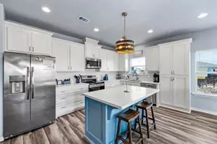 3264 Hidden Gold, Port Bolivar, TX 77650 - Photo 9