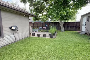 1159 Carey Dr, Angleton, TX 77515 - Photo 15