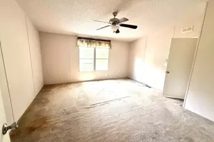 406 E Lois Ln, Somerville, TX 77879 - Photo 11