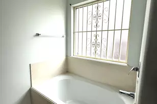 13830 Fort Nelson Dr, Houston, TX 77083 - Photo 11