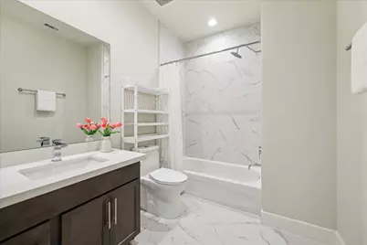 8534 Madeleine Rose Lane, Houston, TX 77055 - Photo 11