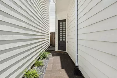 8534 Madeleine Rose Lane, Houston, TX 77055 - Photo 17