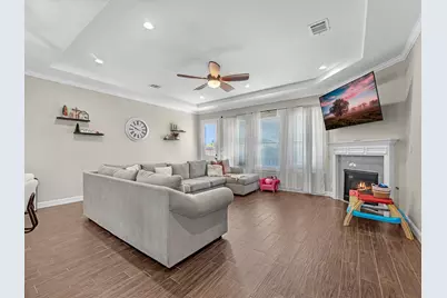 10 N Forrest Avenue, La Porte, TX 77571 - Photo 5