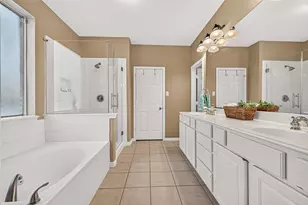 2710 Five Oaks Dr, Missouri City, TX 77459 - Photo 25