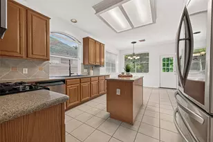 2710 Five Oaks Dr, Missouri City, TX 77459 - Photo 11