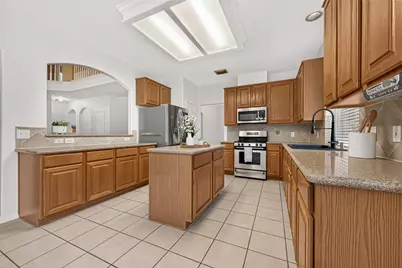 2710 Five Oaks Drive, Missouri City, TX 77459 - Photo 13