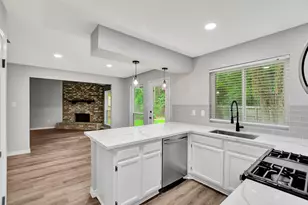 106 N Woodstock Cir Dr, The Woodlands, TX 77381 - Photo 21