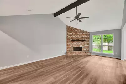 106 N Woodstock Circle Drive, The Woodlands, TX 77381 - Photo 7
