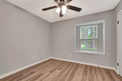 106 N Woodstock Circle Drive, The Woodlands, TX 77381 - Photo 31