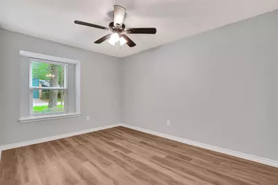 106 N Woodstock Circle Drive, The Woodlands, TX 77381 - Photo 31