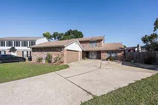 11354 White Gate Ln, Houston, TX 77067 - Photo 3