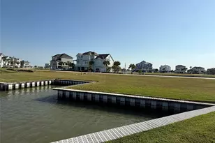 2 Fleming, Hitchcock, TX 77563 - Photo 1