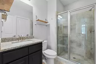 702 N Shepherd Dr, Houston, TX 77007 - Photo 17