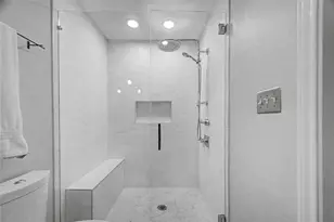 1104 Buckner St, Houston, TX 77019 - Photo 25