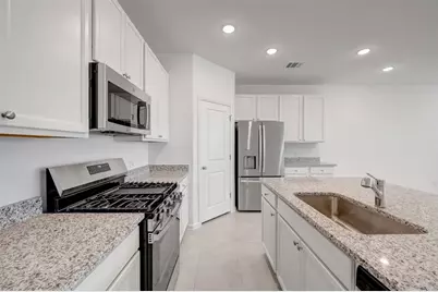 335 West Rose Marie Lane, Montgomery, TX 77356 - Photo 7