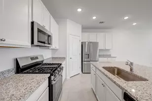 335 W Rose Marie Ln, Montgomery, TX 77356 - Photo 7
