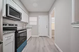 1739 W 5th St, Freeport, TX 77541 - Photo 11