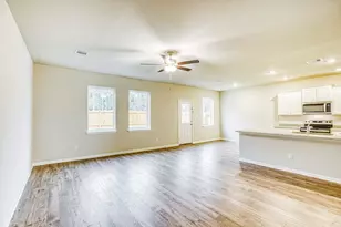 8214 Sunberry Shadow Dr, Houston, TX 77016 - Photo 5