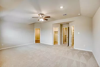8214 Sunberry Shadow Drive, Houston, TX 77016 - Photo 11
