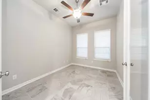 8706 Fox Trail Dr, Missouri City, TX 77459 - Photo 5
