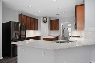 6703 Forsythe Ln, Sugar Land, TX 77479 - Photo 11