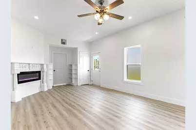 1014 Humphrey Avenue, Palacios, TX 77465 - Photo 17