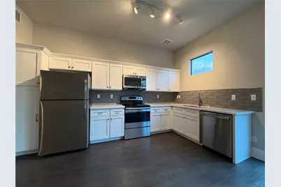 2727 Houston Avenue #202, Houston, TX 77009 - Photo 5