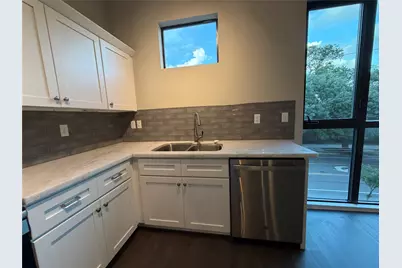 2727 Houston Avenue #202, Houston, TX 77009 - Photo 7