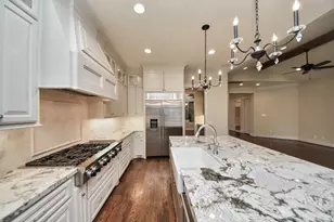 9614 Chatfield St, Houston, TX 77025 - Photo 7